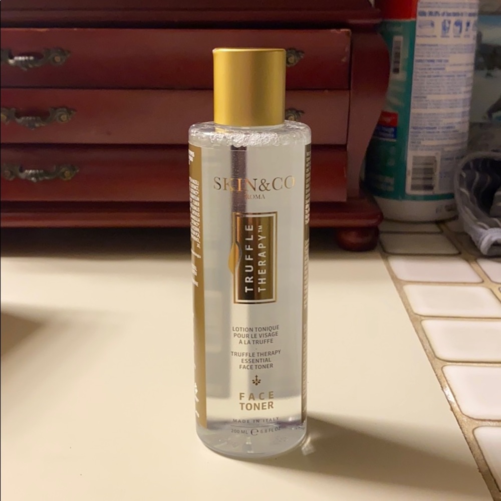Skin toner